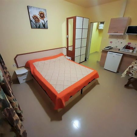 Apartment Pasat Сонячний Берег Екстер'єр фото