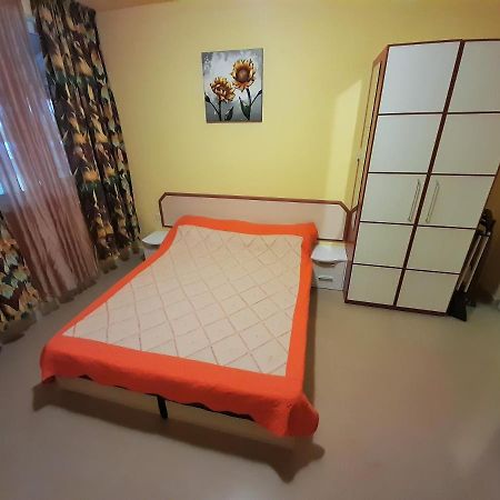 Apartment Pasat Сонячний Берег Екстер'єр фото